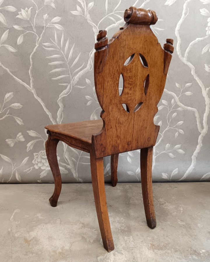 Antique Hall Chair (7).jpg